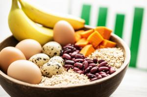Imagem para o artigo: 5 Alimentos Baratos que Turbinam Seus Investimentos (E Você Nem Sabia!)